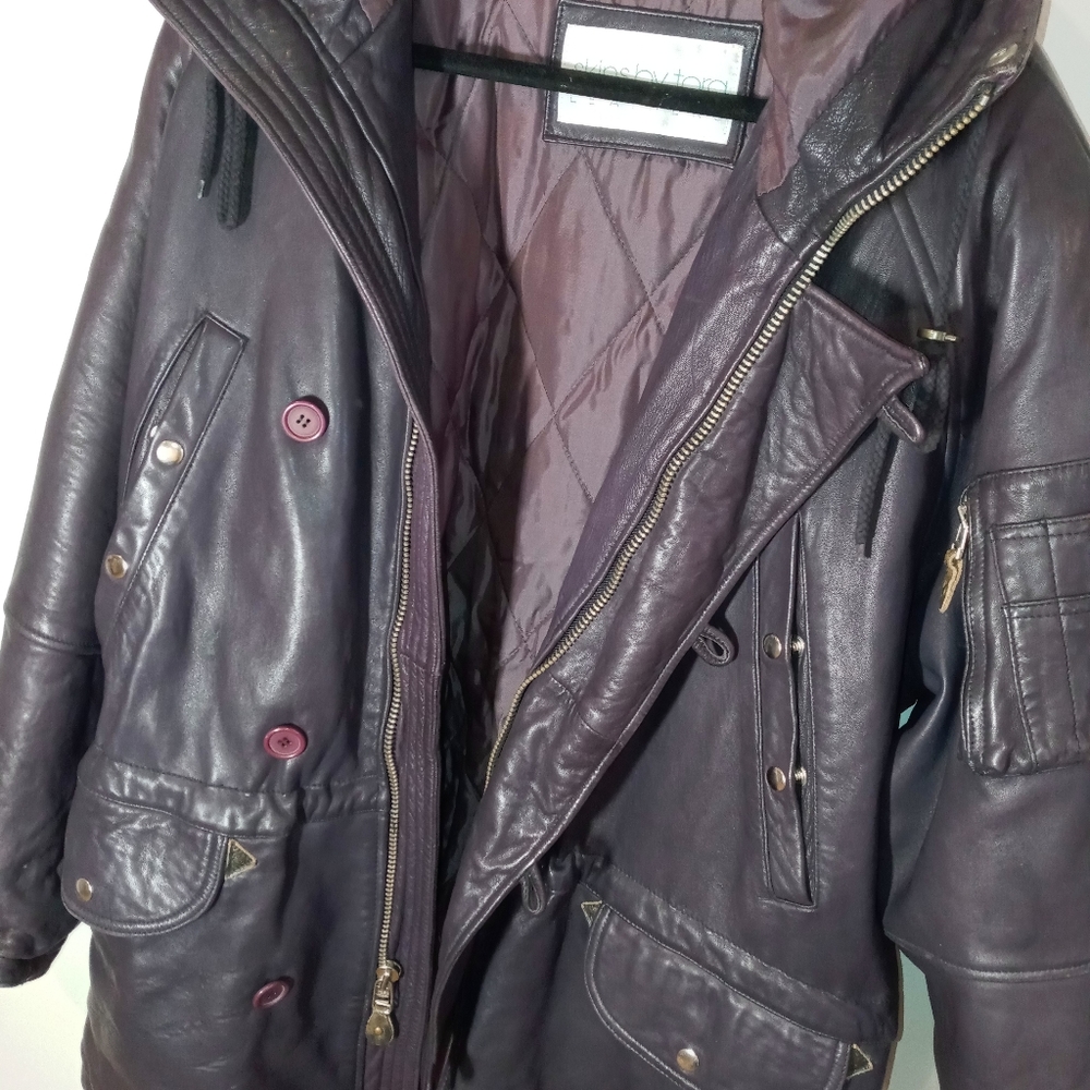 Leather jacket - Picture 8 of 16